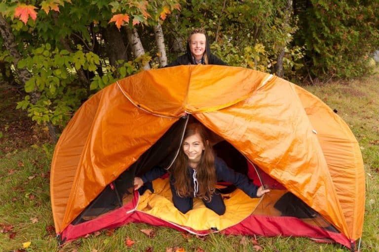 Camping With Kids – Helpful Tips and Tricks From a Mom