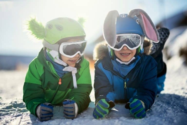 How to Save Money on a Ski Vacation With Kids